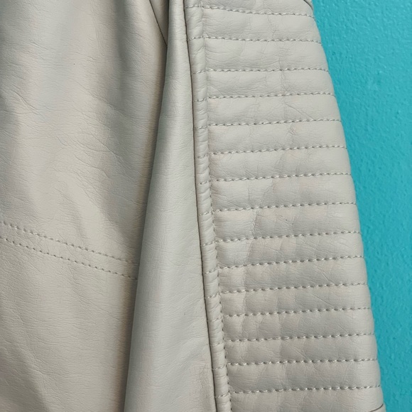 Darling cream jacket - Picture 3 of 6